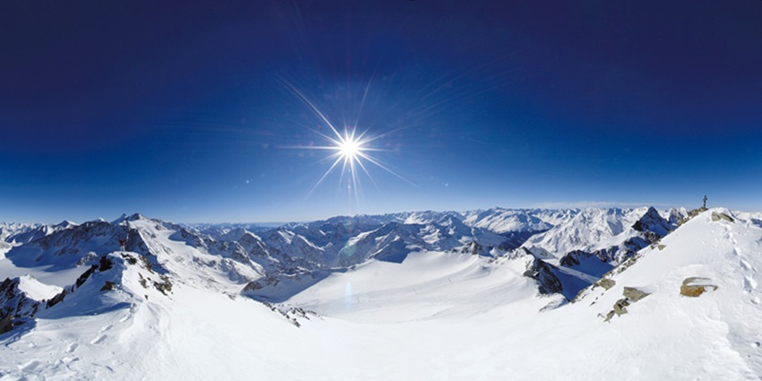 Panoramic view of the Stubai Glacier, featuring vast snowy peaks and glacial landscapes