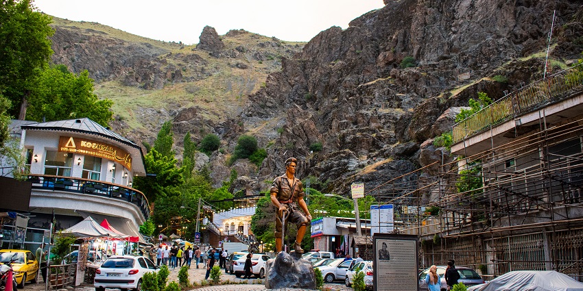 Stunning view of Darband neighbourhood in Tehran nestled near the Alborz Mountains.