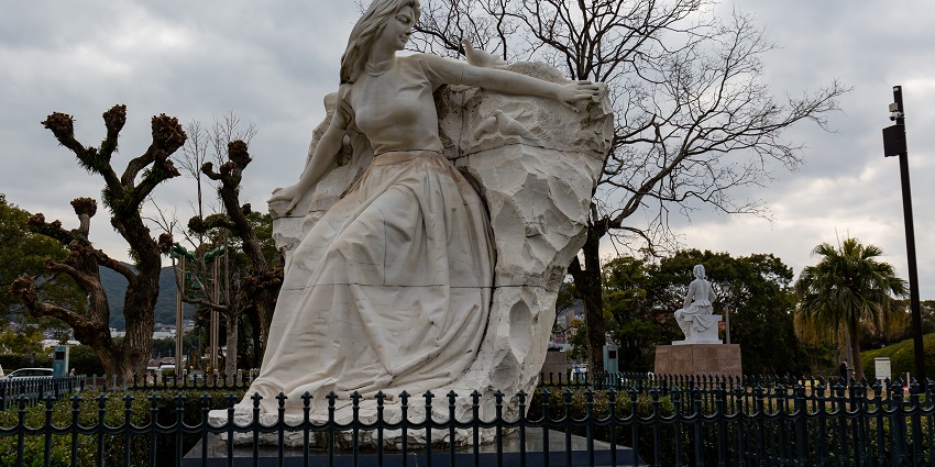 Things to do in Nagasaki reveal poignant remembrance at the peaceful memorial park