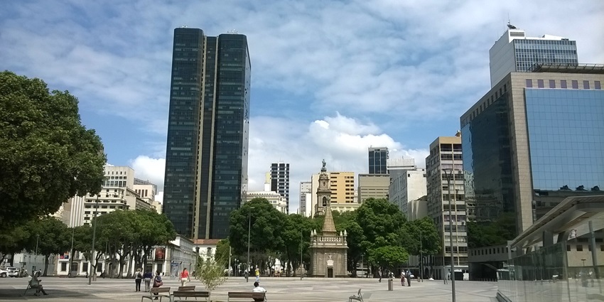 Walk Around Praça XV de Novembro