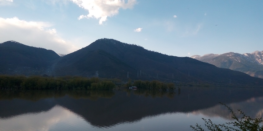 Watlab scenic point is one of the ideal spots near the Wular lake for nature lovers
