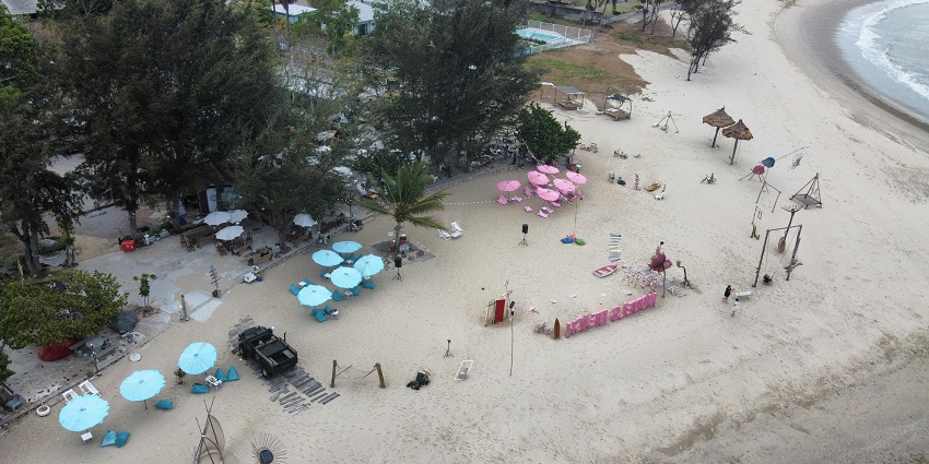 An image of beach umbrellas at Tambon Hat Chao Samran, Phetchaburi, Thailand.