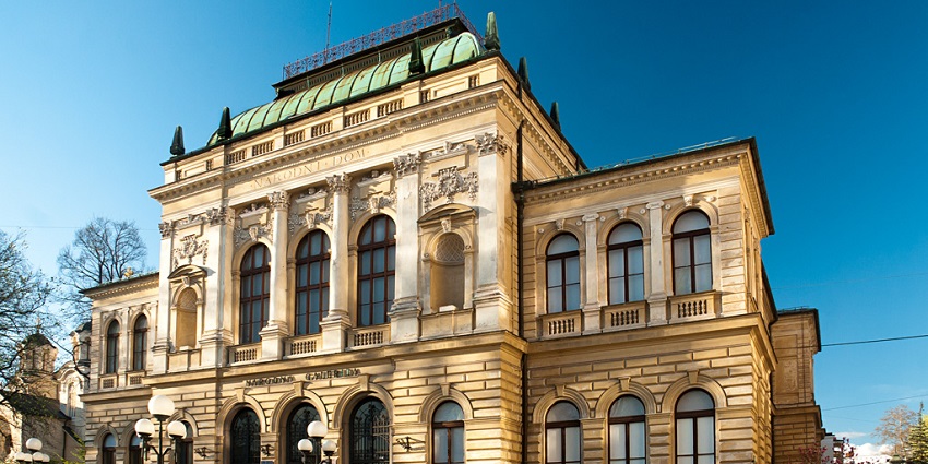 View centuries of Slovenian fine art, from medieval icons to modernist paintings.