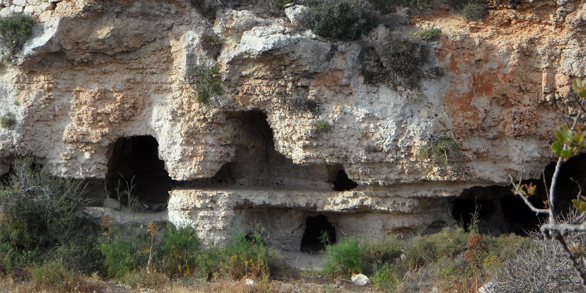 An image of rock carvings of a cave which is famous for its exceptional geological form.