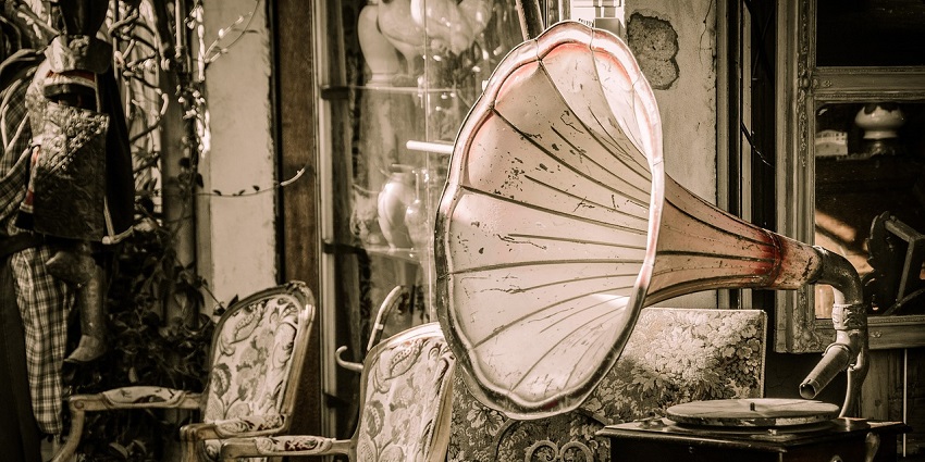 Antique lovers will enjoy browsing vintage finds at Quakertown Antique Mall this weekend.