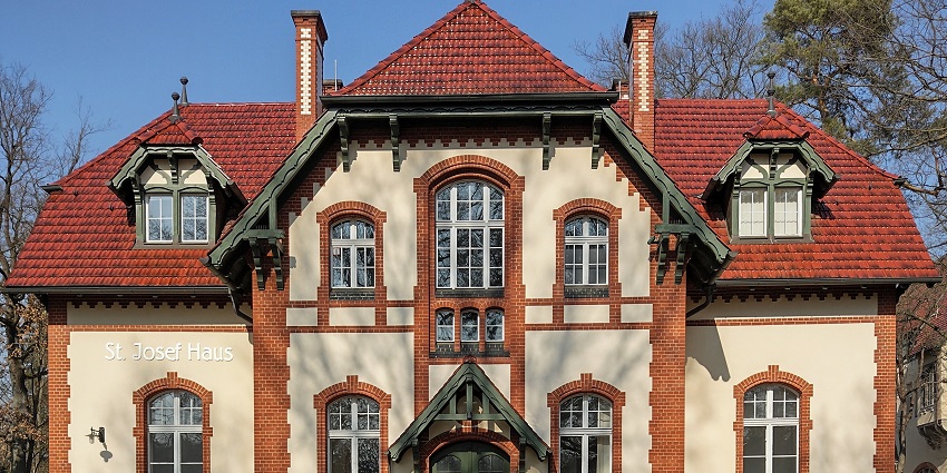 An abandoned hospital complex once used by Hitler, now a site for ghost tours and urban exploration, among the famous haunted places in Germany.