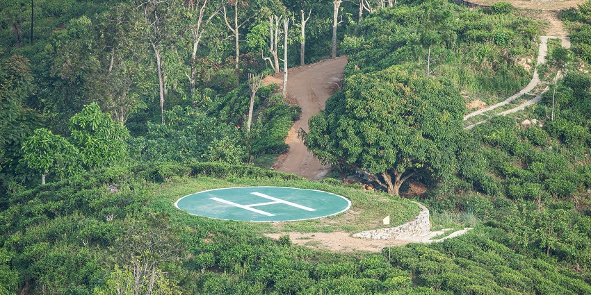 An image of a helicopter based on the neighbouring hills was captured from Little Adam’s Peak.