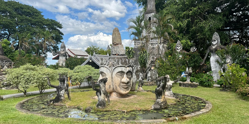 The best time to visit Nong Nooch tropical gardens is the winter strech of the year