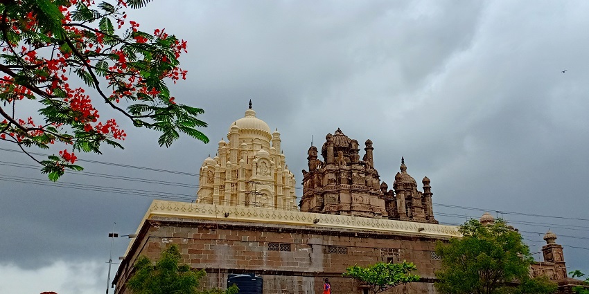 Bhuleshwar Temple near Pune, featuring hilltop location, Islamic-style dome, and stone carving