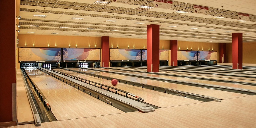 An image of bowling at Hastings Bowl, a famous thing to do in Barry County, Michigan.