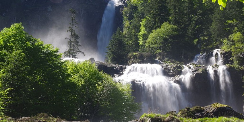 Cascade d’Ars cascading with a strong flow, one of the best waterfalls in France