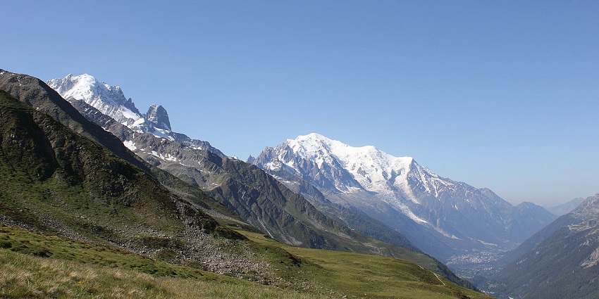 An image of Chamonix Valley, one of the best valleys in France for nature and adventure.