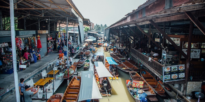 Chillva Market has a varied number of souvenirs which you can buy as keepsakes from the vacation.