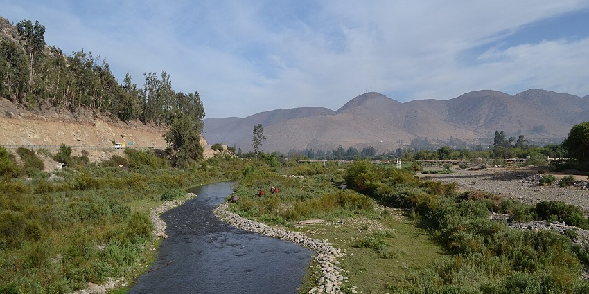 An image of the rugged terrain of Choapa Valley, a famous place to visit in Chile.