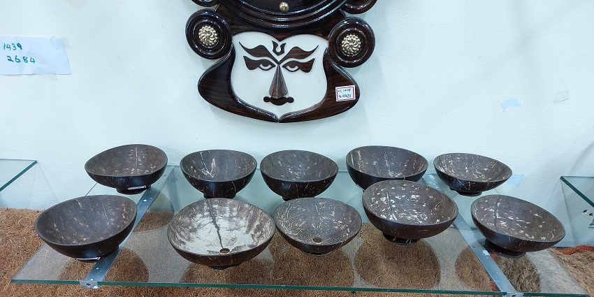 Unique coconut shell products, one of the perfect souvenirs and things to buy in Maldives
