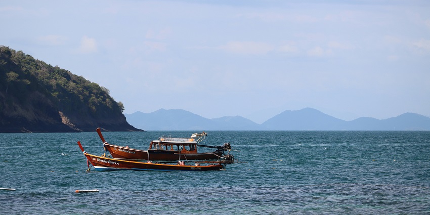 Coral Island, a tropical paradise, is one of the best places to visit in Phuket in August.