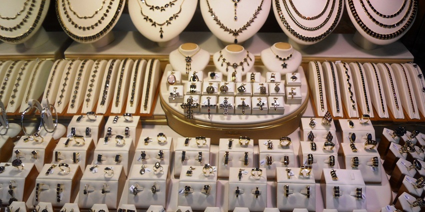 Buy Czech garnet jewellery, as it is one of the top 10 Things to Buy in Prague.