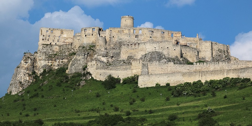 Exploring and wandering around Spiš Castle is one of the top 10 things to do in Slovakia.