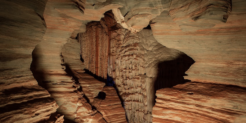 Discover the stunning caves of Catallena and learn about other things to do in Puglia Region