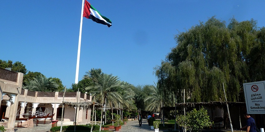 An image of people visiting the Heritage Village, one of the best things to do in Abu Dhabi.