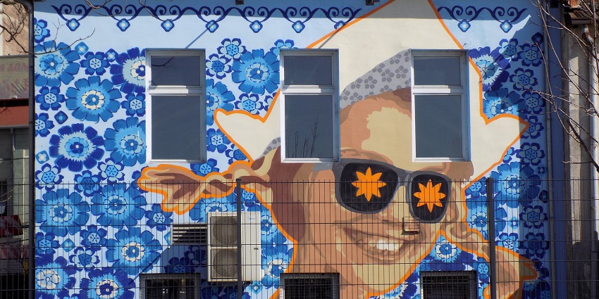 Experience Belgrade’s creative side through colorful murals and art galleries in the edgy Savamala district, among the best things to do in Belgrade.
