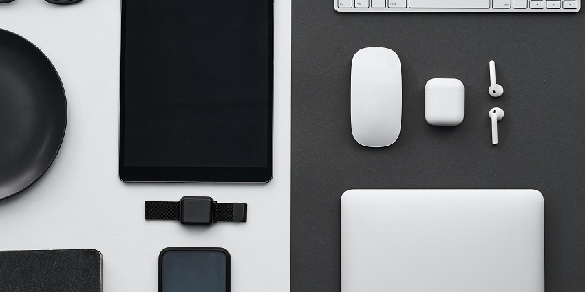 A variety of electronic gadgets, one of the best things for tech lovers in Hong Kong for tech lovers to buy in Hong Kong.