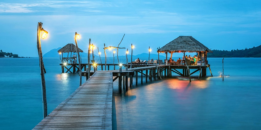 A representative image of Princess Diana Beach’s golden sands, a relaxing choice for Things to Do in Barbuda