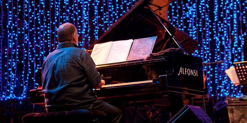 Rome Jazz Festival livens up as things to do in Rome in May, blending music and art.