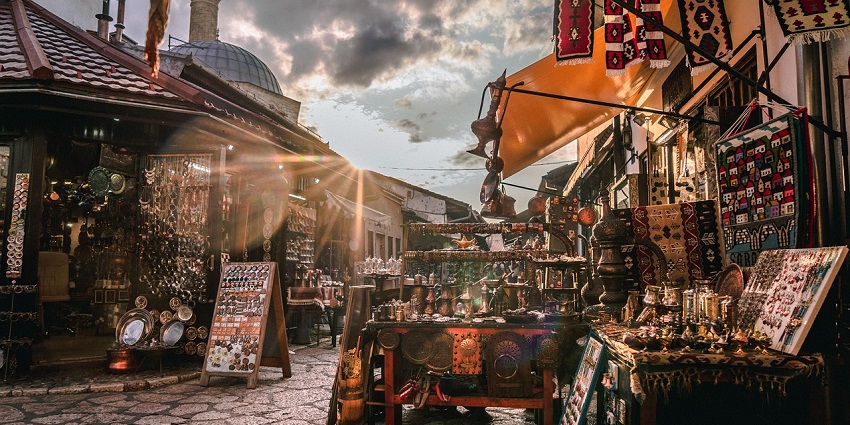 An image resembling the craft market, a place to visit which is among the things to see in Bakau.