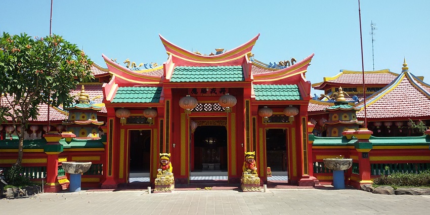 Visiting Caow Eng Bio is one of the peaceful & cultural things to do in Tanjung Benoa.