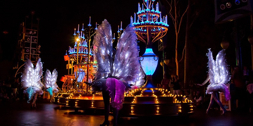 An image of a dance performance at Disneyland, one of the best things to do in Anaheim at night.