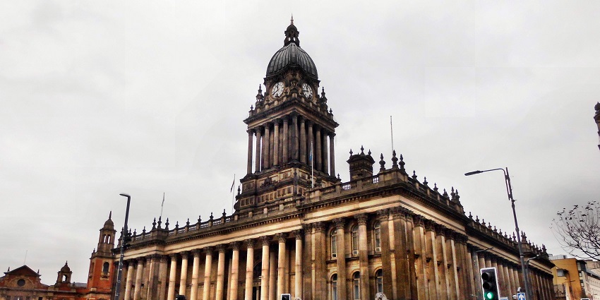 Admire Leeds Town Hall's Victorian grandeur and explore architectural gems in the city’s vibrant center, among the best things to do in Leeds.