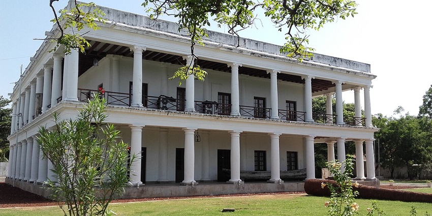 Exhibits of naval artifacts and local history at Trincomalee Maritime Museum.
