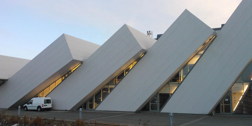 Things to do in Tromso include discovering Arctic marine life, environmental exhibits, and playful bearded seals at this unique museum.