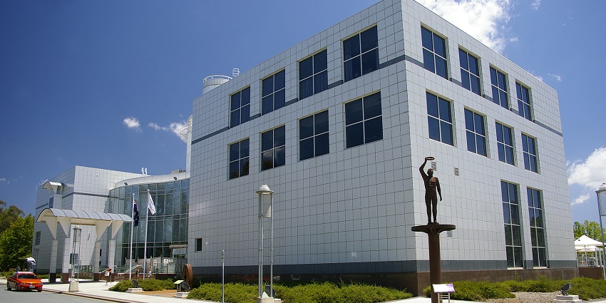 Things to do in Canberra include visiting the hands-on science exhibits that entertain and educate all ages.