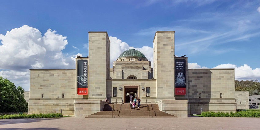 Things to do in Canberra include exploring the Australian War Memorial, honoring the nation’s military history with exhibits and tributes.