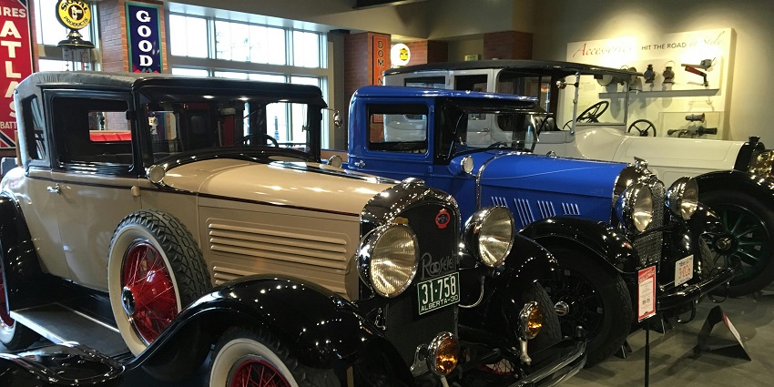 View of vintage cars standing inside the car museum in the Nong Nooch tropical gardens