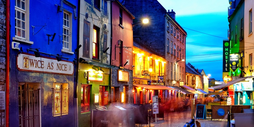 Walk cobbled lanes lined with pubs, boutiques, and musicians in the vibrant Latin Quarter.