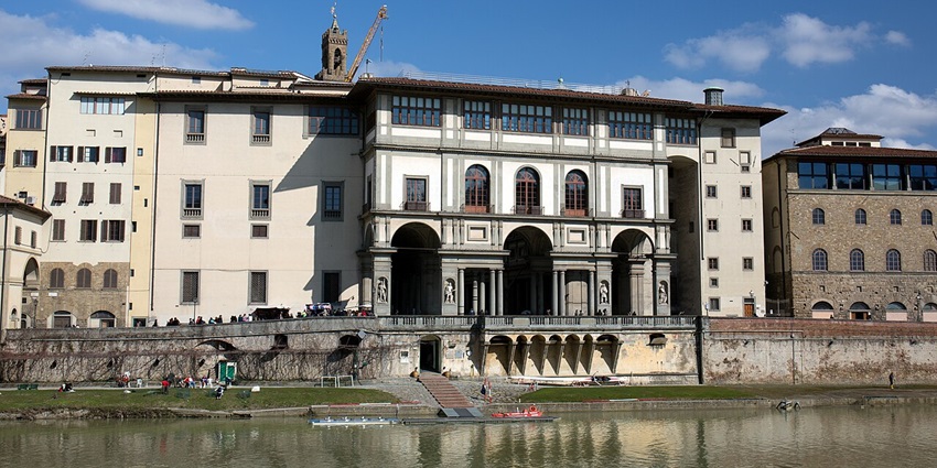External view of the Uffizi Gallery, part of the essential things to see in Florence in June.