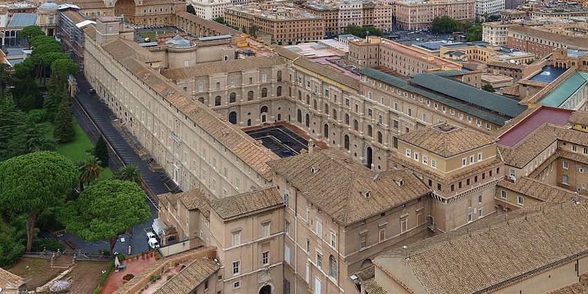 Exploring the stunning Vatican Museums- one of the top things to do in Rome in August