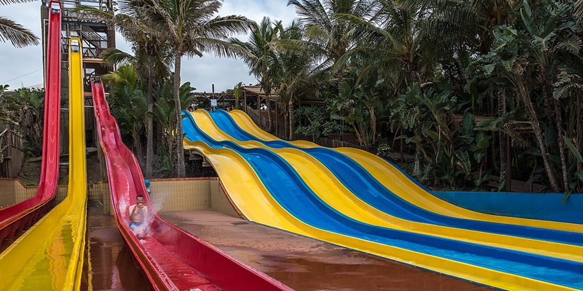 Things to do in Durban include diving into world of marine life at uShaka Marine World.
