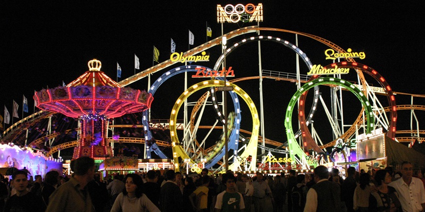 Image of thrilling rides at Muenchen-Oktoberfest Germany - one of the best experinces