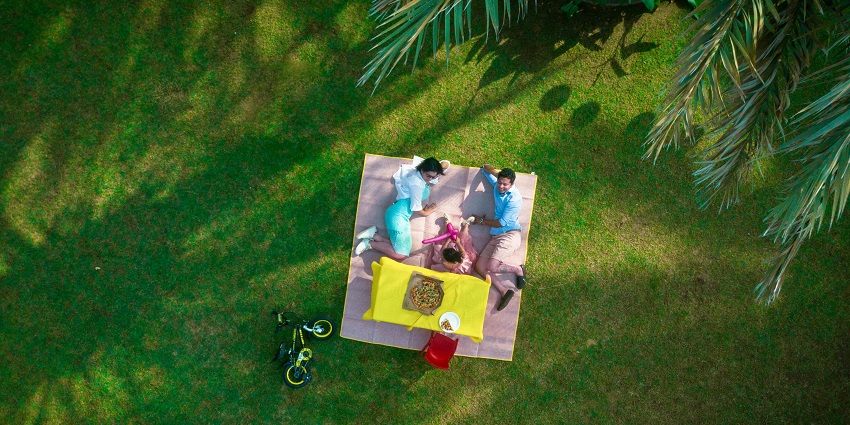 Enjoy a myriad of activities like picnicking and board games with your family at the farm.