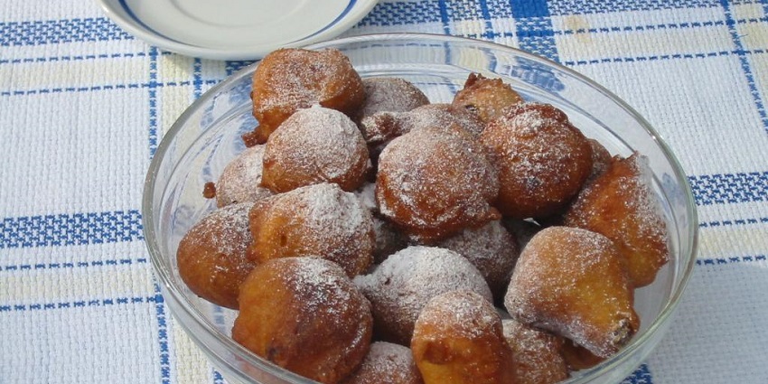An image of Fritule, deep-fried doughnuts, which are among the best food in Croatia.