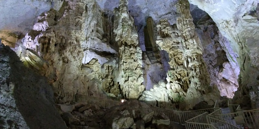 An image of the stunning rock formations inside Grutas de García, caves in Mexico.
