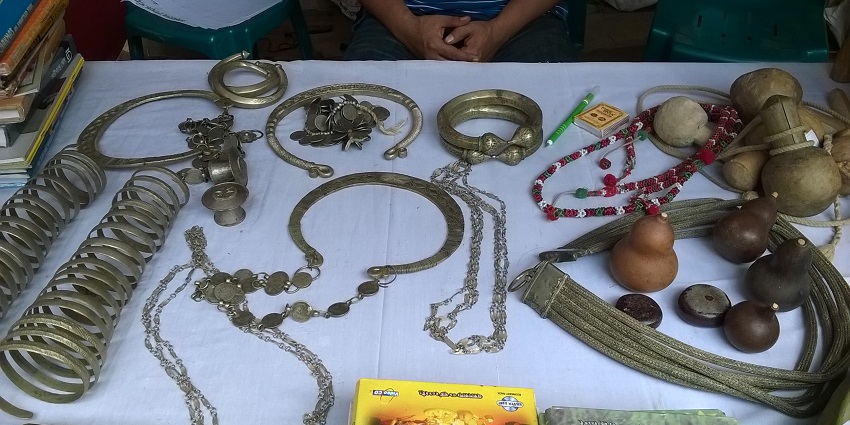 Try authentic handmade jewellery from Dhaka’s vibrant markets, a thing to do in Dhaka for fashion lovers.
