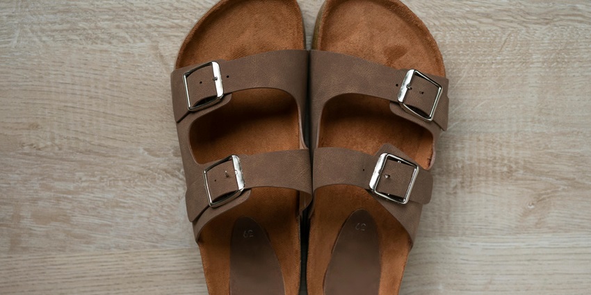 Comfortable Greek sandals made from fine leather, inspired by ancient designs and crafted by hand.