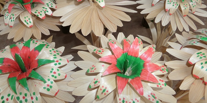 Palm-leaf baskets, brightly coloured and woven, are the best things to buy in Oman.