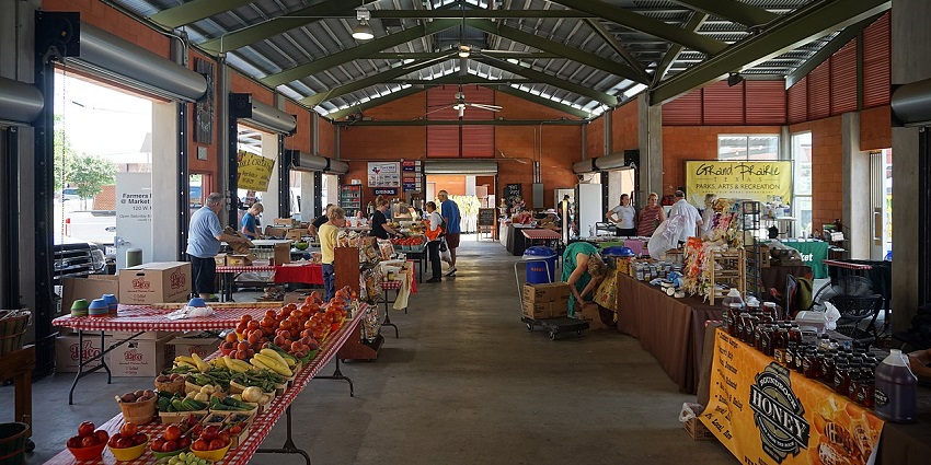 Visit the Clane Farmers market with family and shop for different souvenirs.