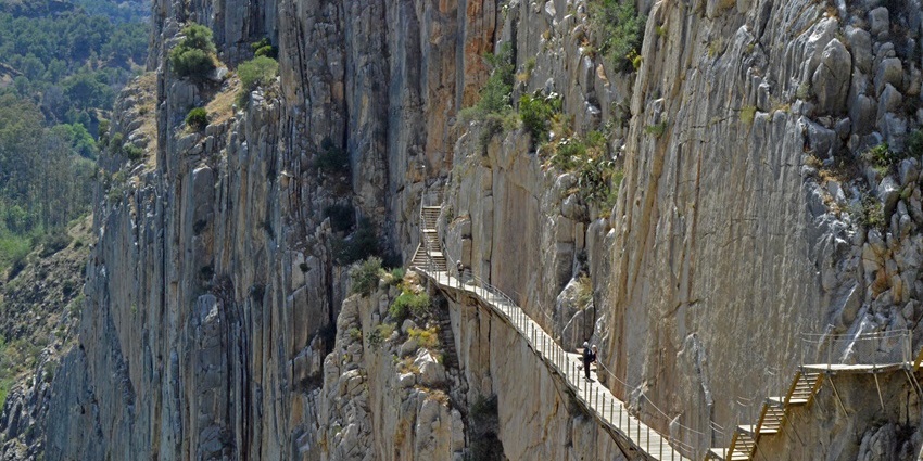 Trek along dramatic cliffs and narrow pathways on one of Spain’s most thrilling hikes.
